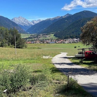 02jango's profile picture. 