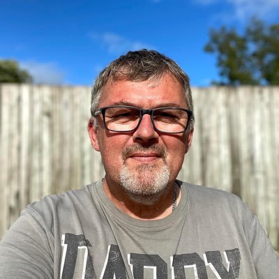 Ok my name is Kevin i have 1 Beautiful wife Kim we have 13 Children . I love to fly my Drones ..And all thing Tech.Filming Moon Enjoying the New Insta360 One X2