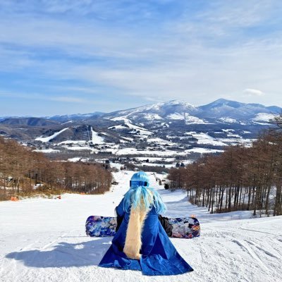 スノボ🏂＆スキー⛷猫好き🐈ラーメン好き🍜 🍞パンどろぼう好き🍞🦌子鹿オフ主催者🦌🏂⛷ホームは上田菅平🗻痛板乗ったり痛板作成もしたり✨#転スラリムル のコスプレして滑ってます✨オフシーズンも菅平登山部⛰🗻菅平登山部副隊長😎好山病⛰週末探検家⛰雪山登山はじめました🏔️ 🗻