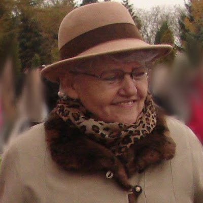 DoczRegina's profile picture. 