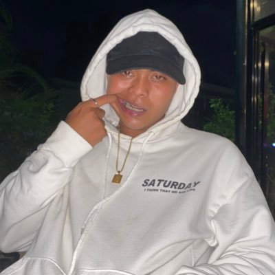 neleirts's profile picture. san kana?