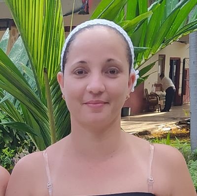 100 % Cubana, Martiana, Fidelista, Socialista y Comunista. #DeZurdaTeam #RedTocororo #CubaVive Sígueme y te seguiré 😀