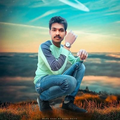 Hasmukh2023's profile picture. मंजिल पर पहुँचने के लिए क़िस्मत नहीं, साहस चाहिए होता है।
