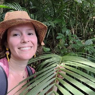 Vernica81b's profile picture. #Uribista ... Animal lover🦆🐶