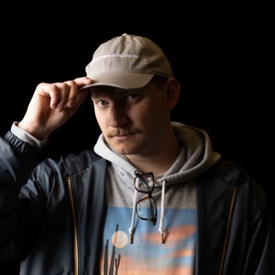 Xskykaspar's profile picture. Curiouser x Courieser