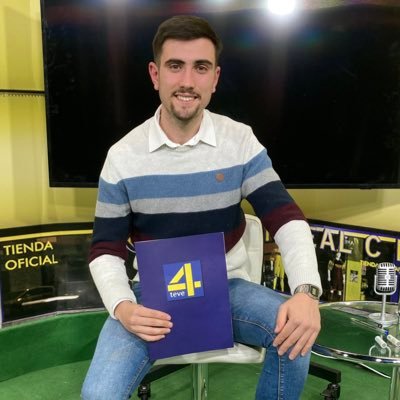 Periodista 🎙| El Madrigol a @teve4_esports | 🔙 @radio_marca 🔴 @villarrealcf 🟡@radiovila_real 📻