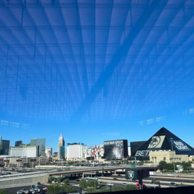 joepolastre's profile picture. Pilot 👨🏻‍✈️ and sailor ⛵️