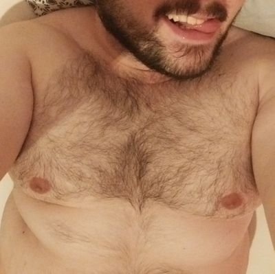 24 Yo /
Gay teddy bear 🐻🏳️‍🌈 /
Ass and feet eater /
Love hairy belly