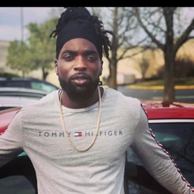 ah_dey's profile picture. RIP BIG BRO n BIG CUZZO snapchat: ah_dey insta: sacred_locs #UMESAlum🇳🇬♈️🥥