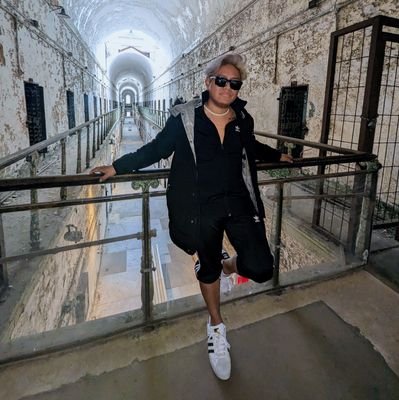 I'm from the island of misfit boys. Full time comedian. International food critic. Here for now, there for you! | former baby