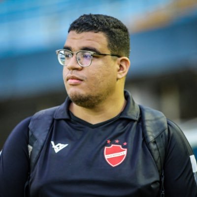 Jornalista, formado pela UFG - Assessor de Imprensa do @vilanovafc / mas aqui você também vai encontrar muita conversa fiada 😂