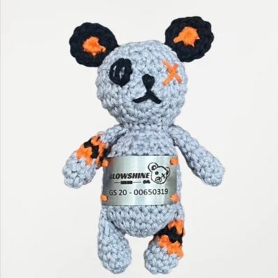 hologramodule's profile picture. She/they// Made in 🇰🇷 speak 🇺🇸🇫🇷