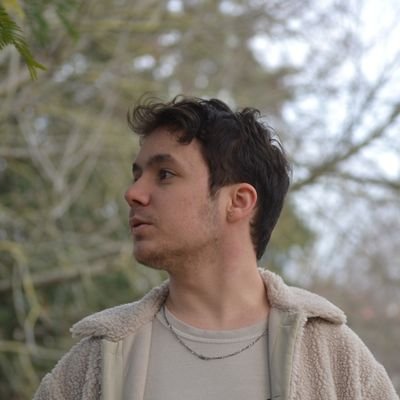 23y french/teacher 3D artist. sixers.