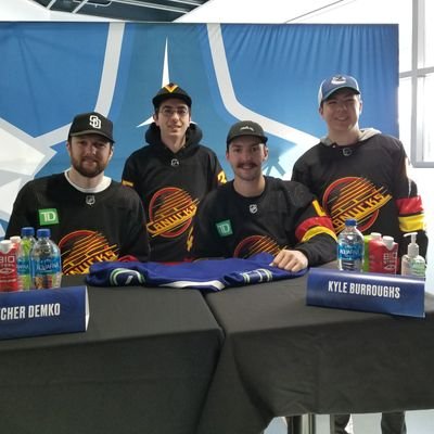 Canucks, BC Lions, Seahawks, Sports Enthusiast 🇨🇦