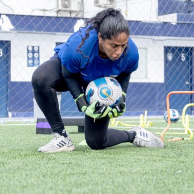 Futbolista Profesional @AlianzalimaFF 💙 @ucv_femenino 🧡 @clubllanerosfc 🇨🇴Sporting Cristal Seleccionada Nacional🇵🇪 Team @rinatperu