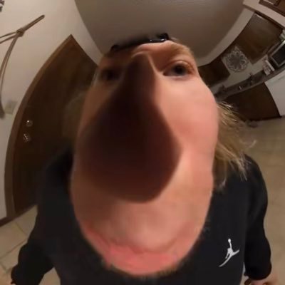 idkebjsn's profile picture. 