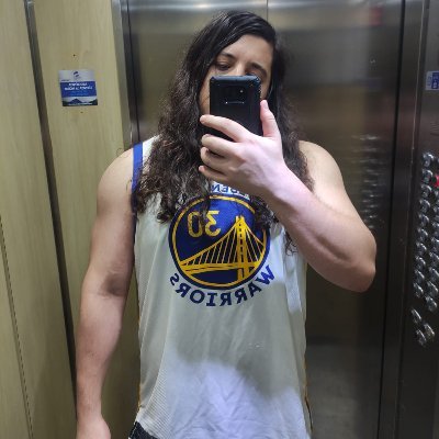 - Ex professional Player e Coach de R6
- Contato: henriquesseiiya@gmail.com