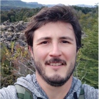 Biologo Marino (UACH), PhD. Sciences de la Nature et de l'Homme: Evolution et Ecologie (Université Pierre et Marie Curie)