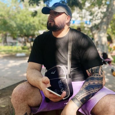 microbarberrd's profile picture. Nada en especial una persona común