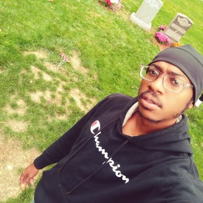 chefpapi89's profile picture. New to twitter
6'4 African american and cuban 🇨🇺🇿🇦