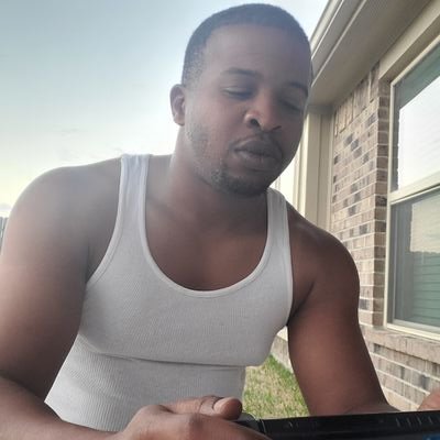 Sports 🏈🏀 || 
Gaming 🎮🕹||
Music 🎶 🎵 || 
Life and Entertainment 🧬📼||

https://t.co/X8uGf7sS7o

On the road to Ik followers 🛣