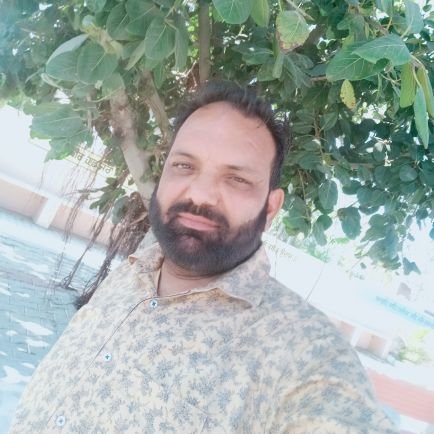 Manojku18652085's profile picture. 