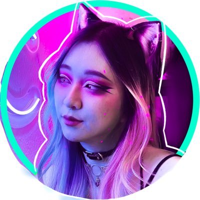 u will only find me on Twitch & Discord, idk why this even exists // @Twitch Partner & illustrator // LIVE EVERY W|T|S|S @ ~10PM CET // https://t.co/3HgtdzYBzK