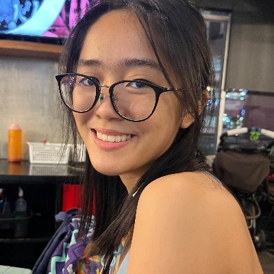 HeleneShoshana's profile picture. UPM BSBC. Dane’s Nerd. She/Her. (ﾉ･◡･)ﾉ