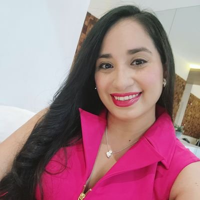 👩🏻🦱🇵🇪
Amo ❤ Viajar ✈, los detalles 🥰, la buena música 🎶 y los libros 📚