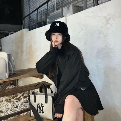 oympn42164686's profile picture. 