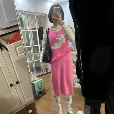 TAoyuN123's profile picture. 🎭AilQe2PCv3hNssVFiWlOYfKd5BxbVEMSsaK15OOc0VlVG🎭