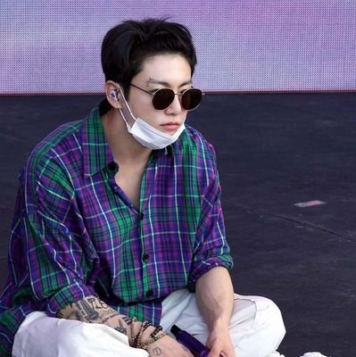 bangtan2armys's profile picture. TEAMWORK MAKES DREAM SUCCESS