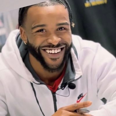 thejaychase's profile picture. Host of “Don’t Touch My Mindset” Podcast | I’m connected to the source, aligned, and mixed with some thuggin. Everybody loves Julian. ✨