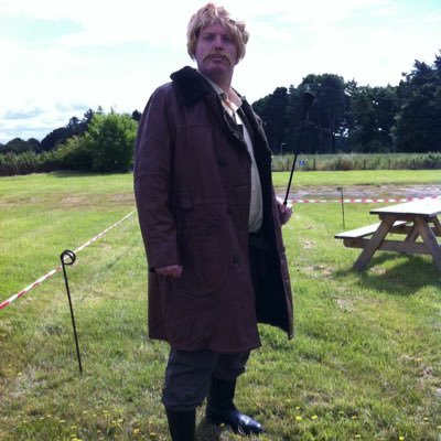 Animal Psychologist & Lead Dog Whisperer @TopTailsDogs. Ex-actor, past author and former teacher. Disability and Equality advocate.