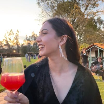 M_Rangel_'s profile picture. Ingeniera informática 👩🏻‍💻 minor en psicología 🧠
MedTech 🔬