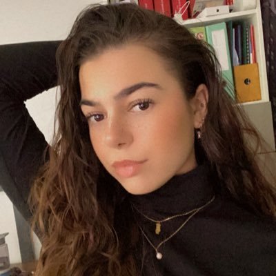 lauraadcm's profile picture. jcomprends paaaaaas