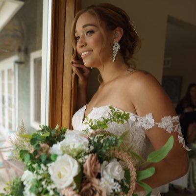 themrspoe's profile picture. Army Vet 🏀 Published Model 💎 Wife 💕 Mom 🤍  Make your dreams a reality ✨