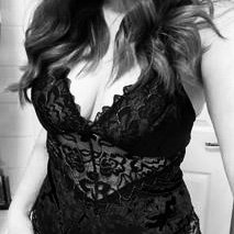 mrsmanchester23's profile picture. 30yr old, MILF, Married 🍍, Content Creator