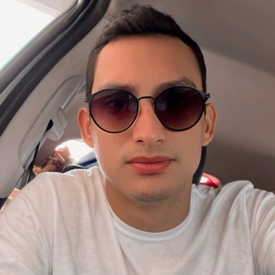 Nós somos iguais, você e eu. Somos um par de idiotas de cabeça quente.