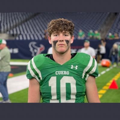 Cuero High School | Class of 2024 | LB |6’2 210 | 2023 Defensive MVP | 2023/2022 1st Team All State LB |