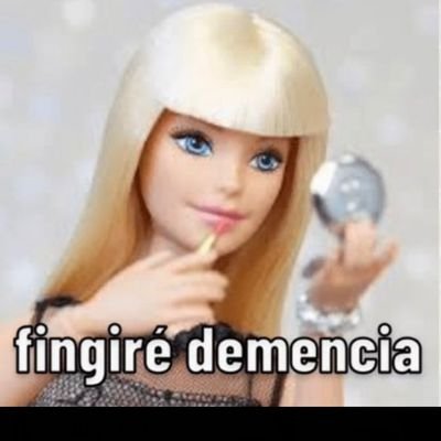 🌈✨Me gusta quejarme de todo y fingir demencia✨ 🌈
.
odontóloga 🦷