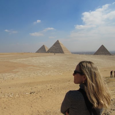 Diseñadora de viajes. Viajera profesional, fotógrafa amateur, deportista, intensa, impulsiva, obsesiva, gruñona, feliz. Sin azúcar👩🏼🤝👨🏽👨👩👧❤⛰️ ✈️