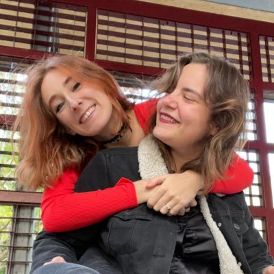 laure_nannini's profile picture. ✨ L'avion décolle sur les Champs-Élysées. J'me couche baba et j'commence à rêver. J'tiens les commandes et j'peux plus m'arrêter ✨
