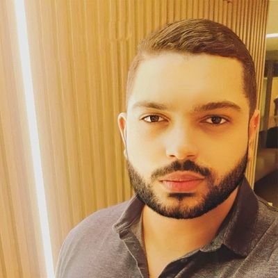 drhugoxavier's profile picture. 