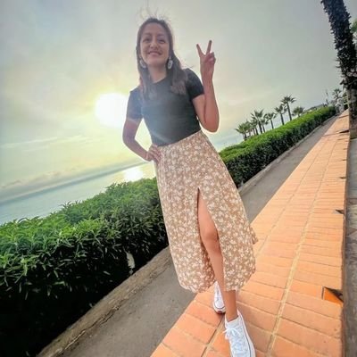 EvelynscaA's profile picture. Enfermera, Gestora pública, estudiante de la PUCP, creadora de Ansude. Ni zurda, ni diestra. Idealista ❤️ y apasionada por construir un mundo mejor, 
Doglover🐶