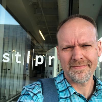 Excited to join the team as a news editor at @stlpublicradio! Previously at @ilpublicmedia. Running stuff at @bmolinerunner.