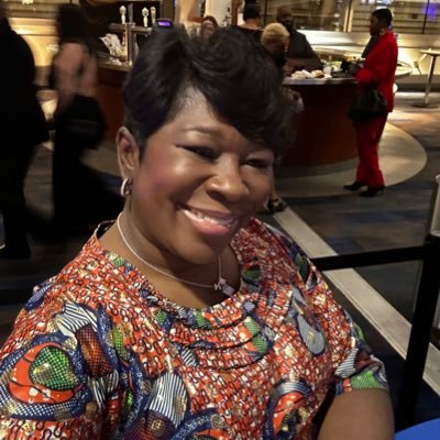 Candidate for Chicago's 21st Ward Alderman.
Founder of IAMLOVE nfp
Police officer 25 Years Of Service CPD
Mother ,Wife ,2children and a granddaughter.