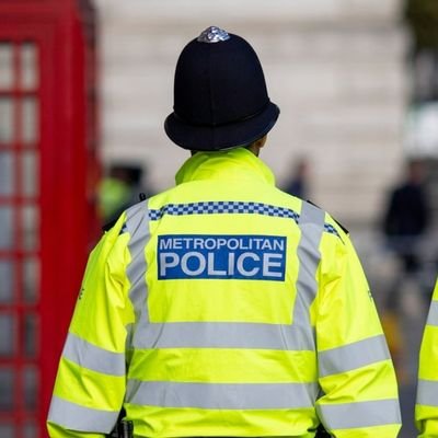 Police officer working in the city of London. All views are my own.