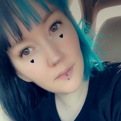 DaniMoodReader's profile picture. Just a girl and her books 🖤 📚 New to Twitter and Bookstagram! Also aspiring author 🖤