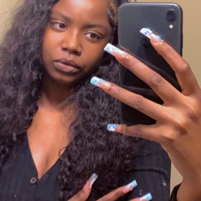 24. new account . Entrepreneur Collaborator Snapchat @shysauceyy
Tiktok @Iamshyriah
Instagram @Iamshyriah